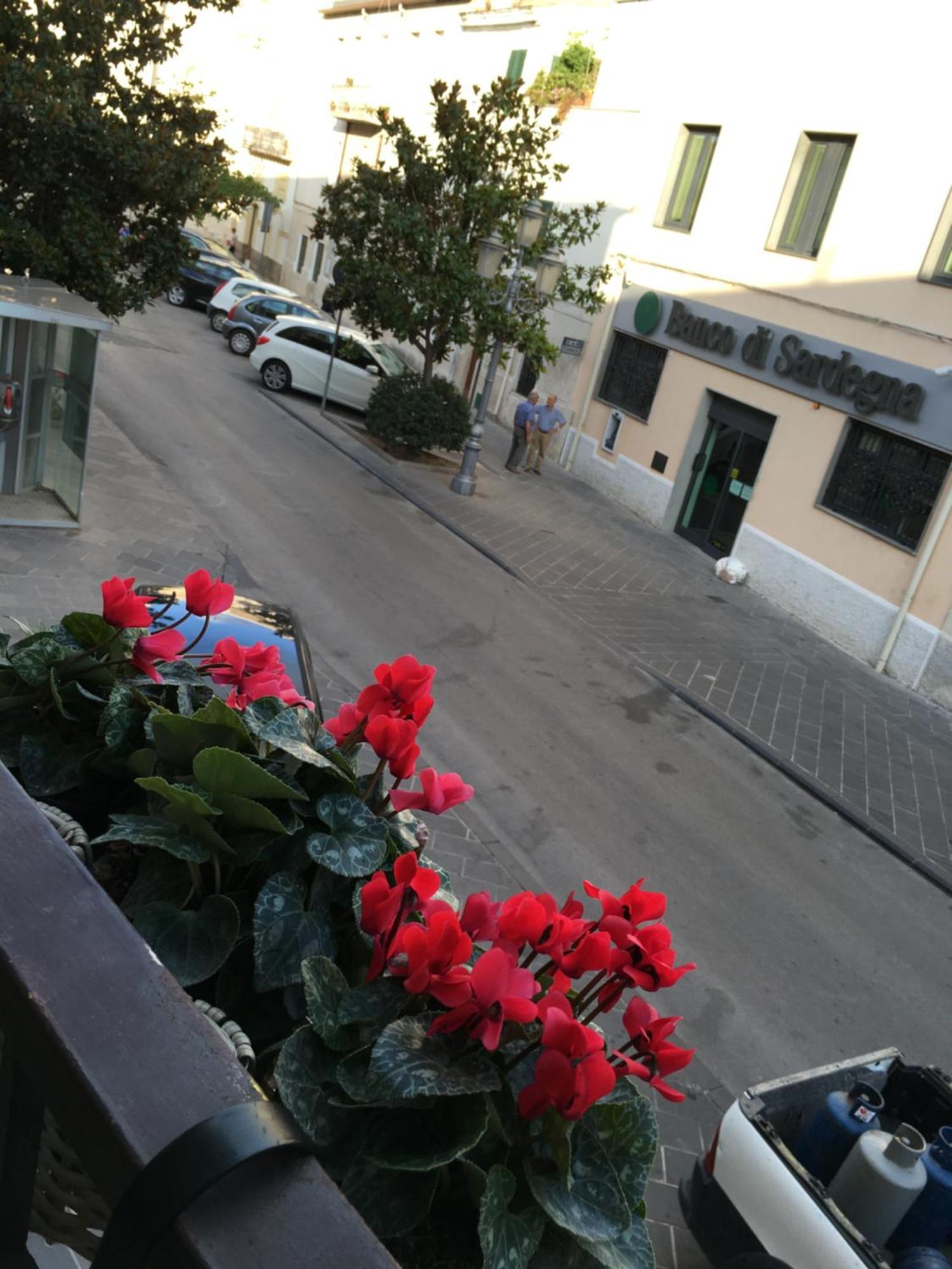 לינה וארוחת בוקר סורסו 4 In Piazza מראה חיצוני תמונה