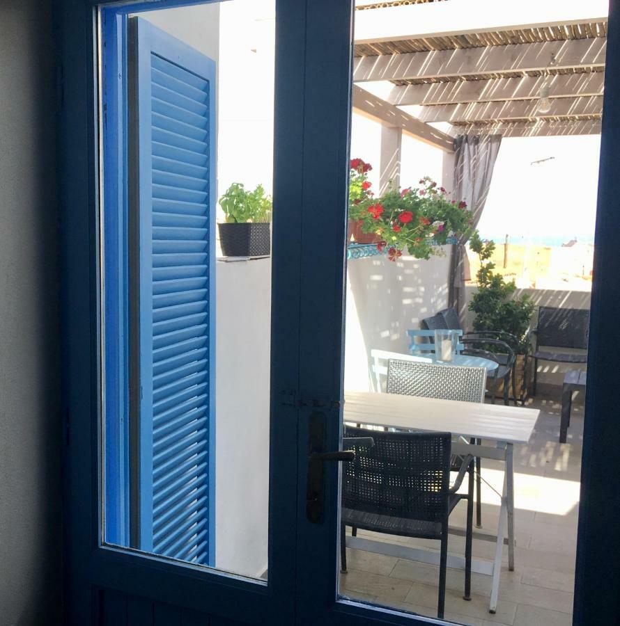 לינה וארוחת בוקר סורסו 4 In Piazza מראה חיצוני תמונה